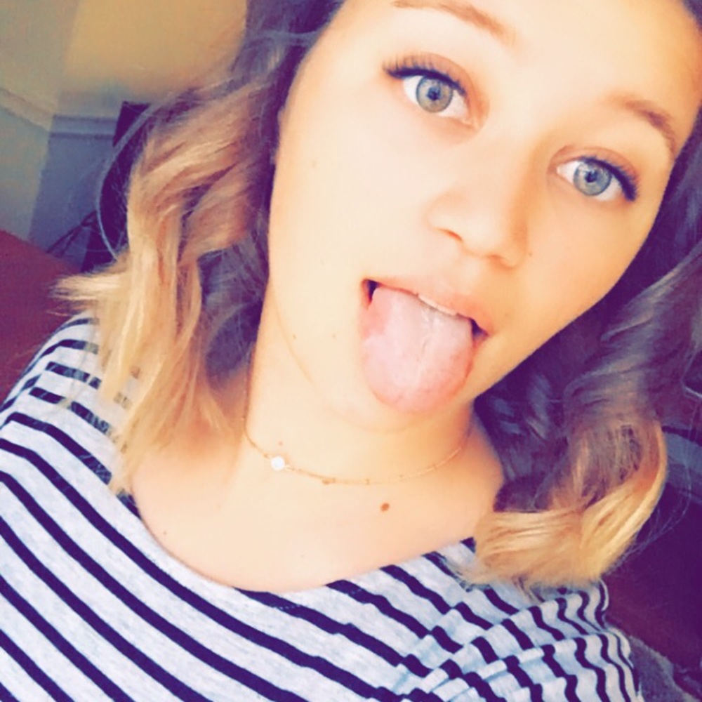 Meet your Posher, Brielle